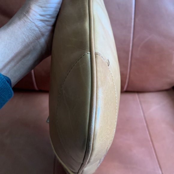 Authentic GUCCI - Picture 6 of 12